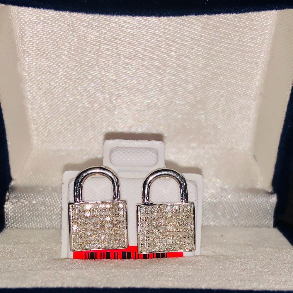 Custom made certified real diamond earrings SALE! - Picture 3 of 5